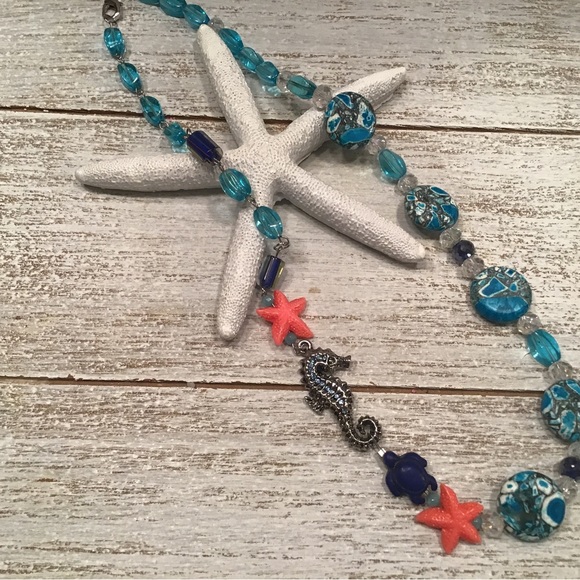 Seahorse Necklace - Picture 4 of 7